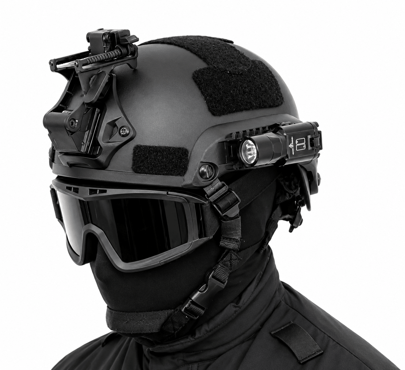 Helma pro airsoft MICH High-Cut s NVG montáží a lištami
